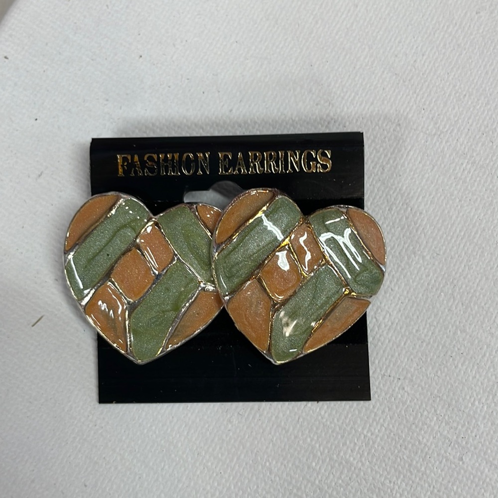 Vintage coral and pale green heart earrings